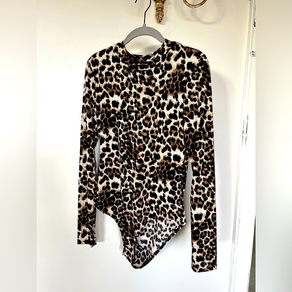 NWOT leopard print body suit L - Picture 1 of 1